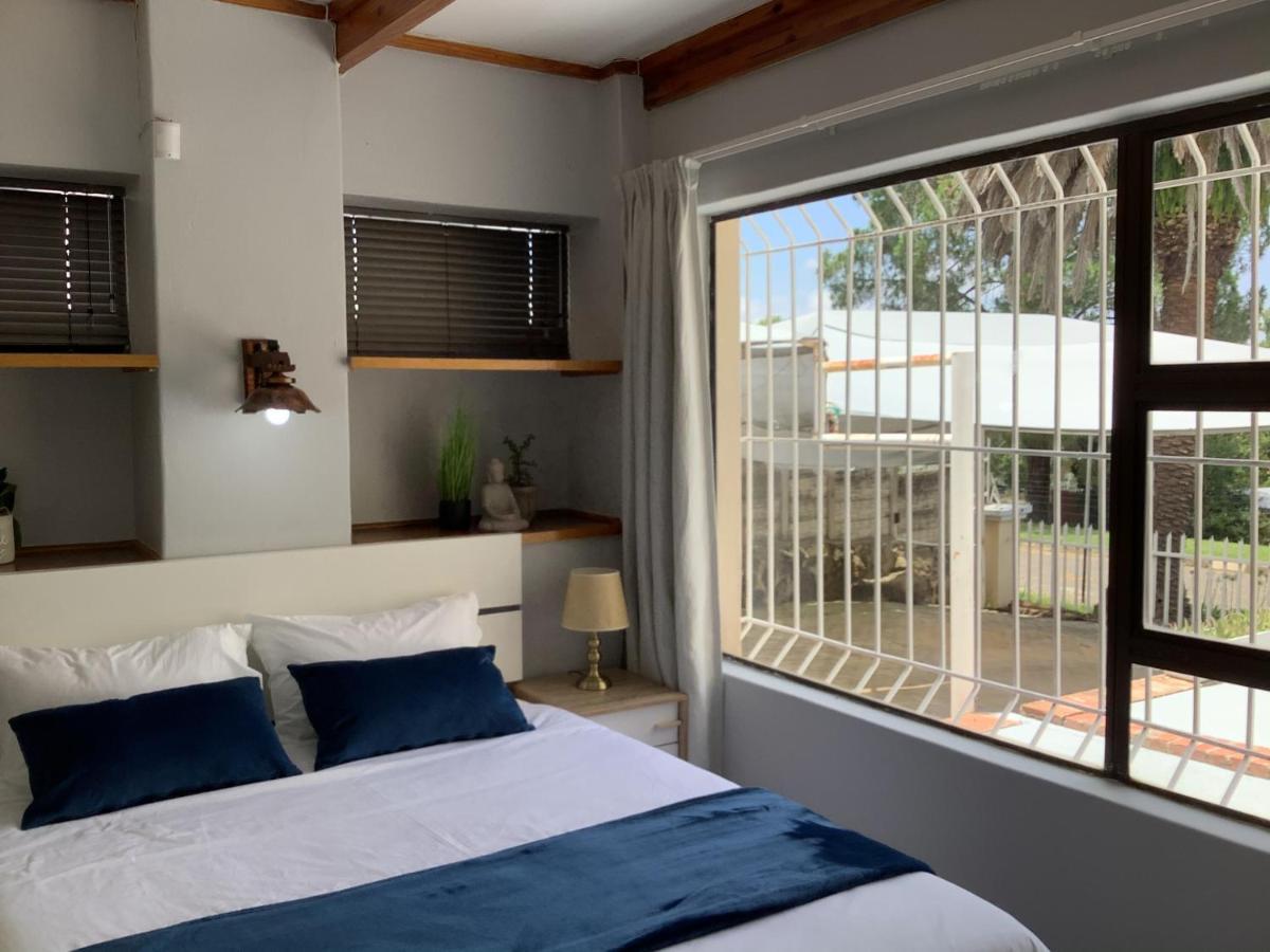 Impala Suite -Entire Unit- 2 Bedroom With 1 Ensuite Bathroom Ladysmith Kültér fotó
